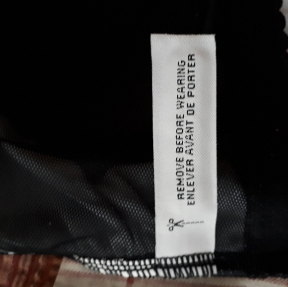 Swim suit top - Picture 2 of 4